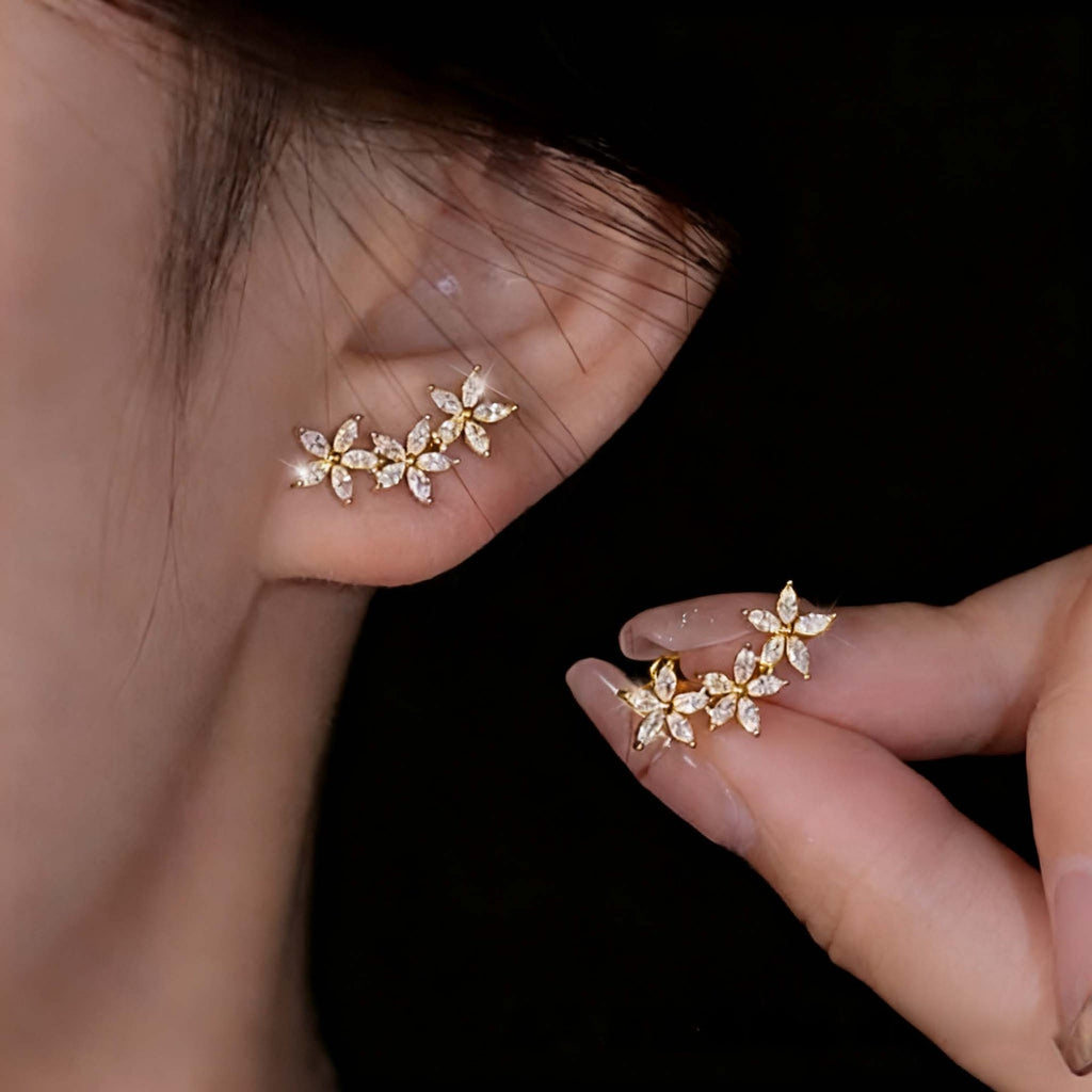 Aretes para mujer en plata con diseño de flores (Oro)