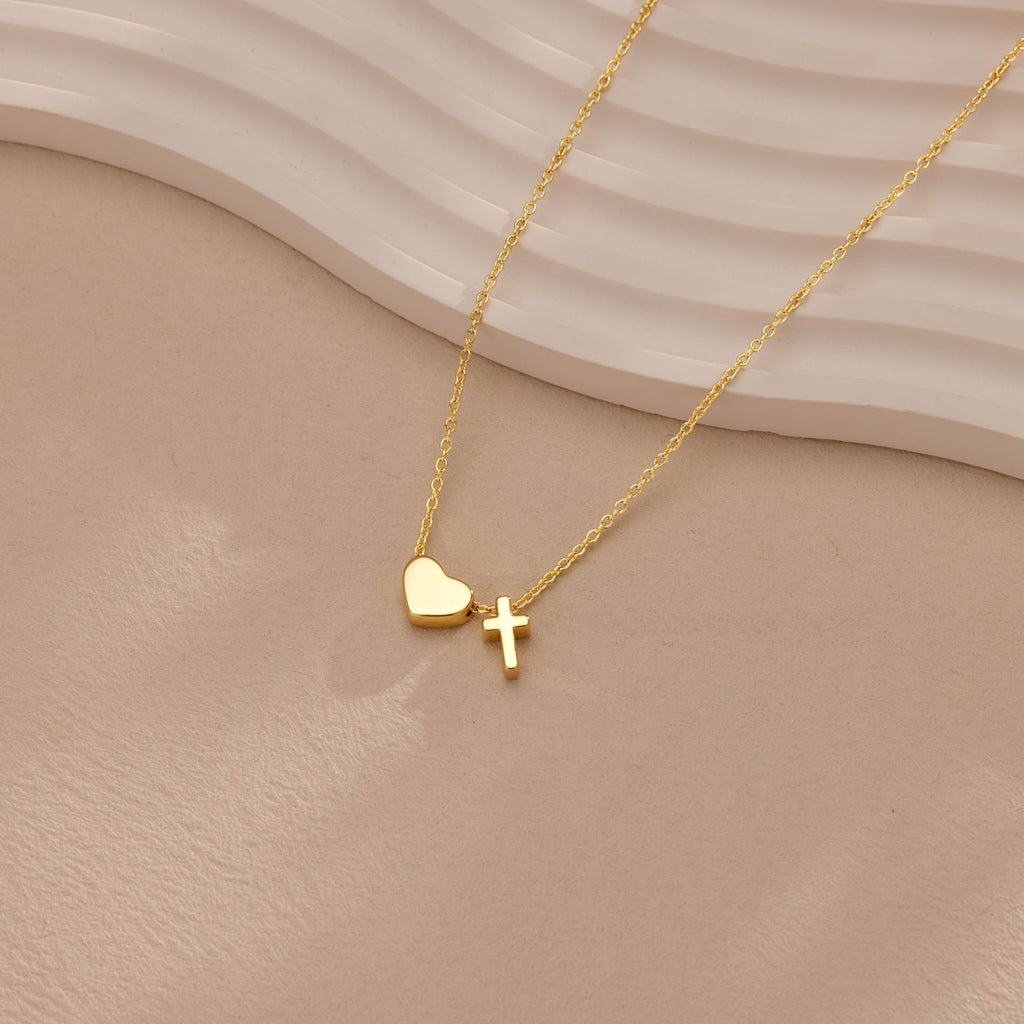 Collar Unisex Acero 304 Forma de Corazón, Chapado Oro 18K